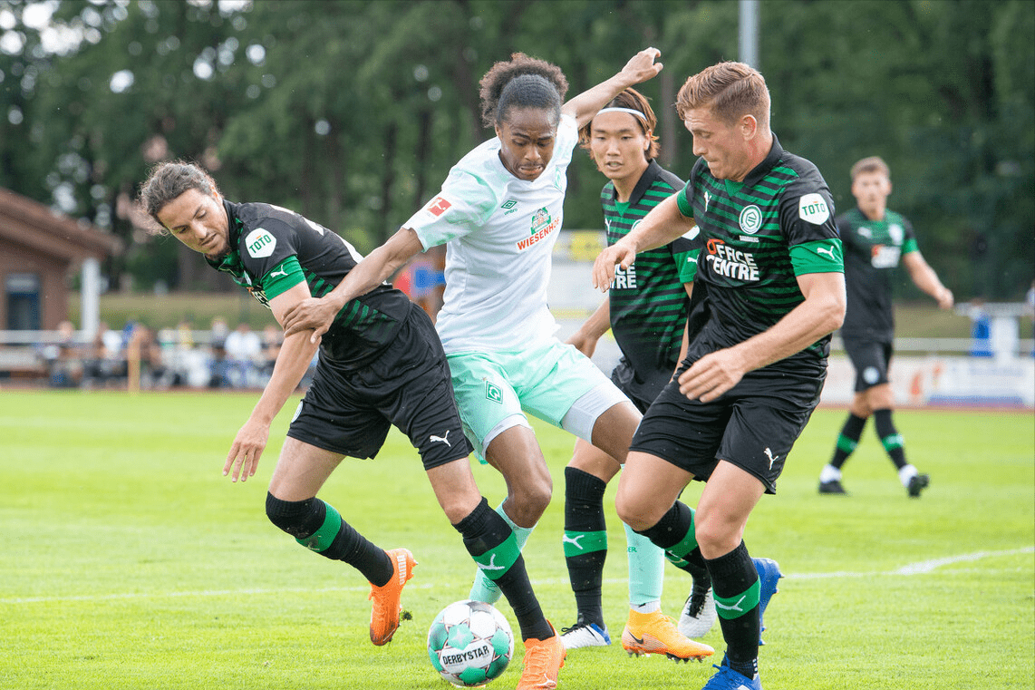 荷甲加时末段走向成谜，上海海港止住颓势，压力陡增，高层口径保持一致